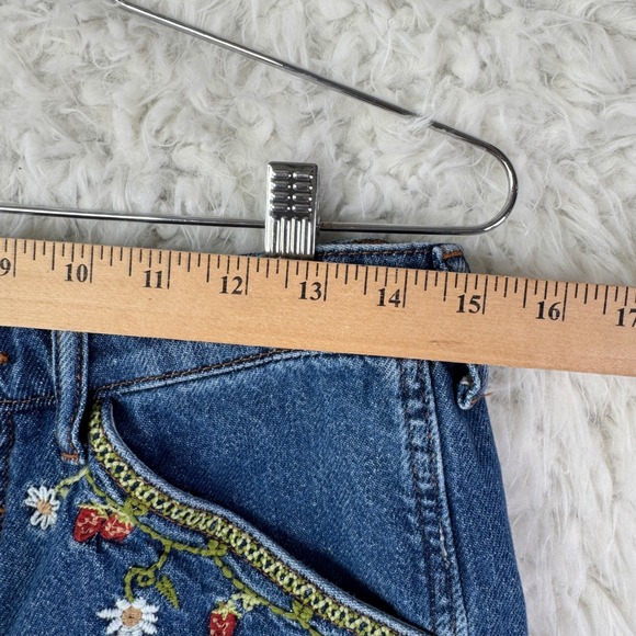 Pilcro Denim Shorts S Blue Strawberry Floral Embroidered Cottagecore Boho Summer - Picture 5 of 8